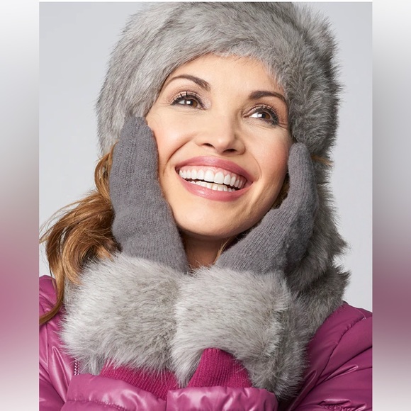 Parkhurst three piece faux fur set, gloves, scarf and head warmer - Picture 2 of 8